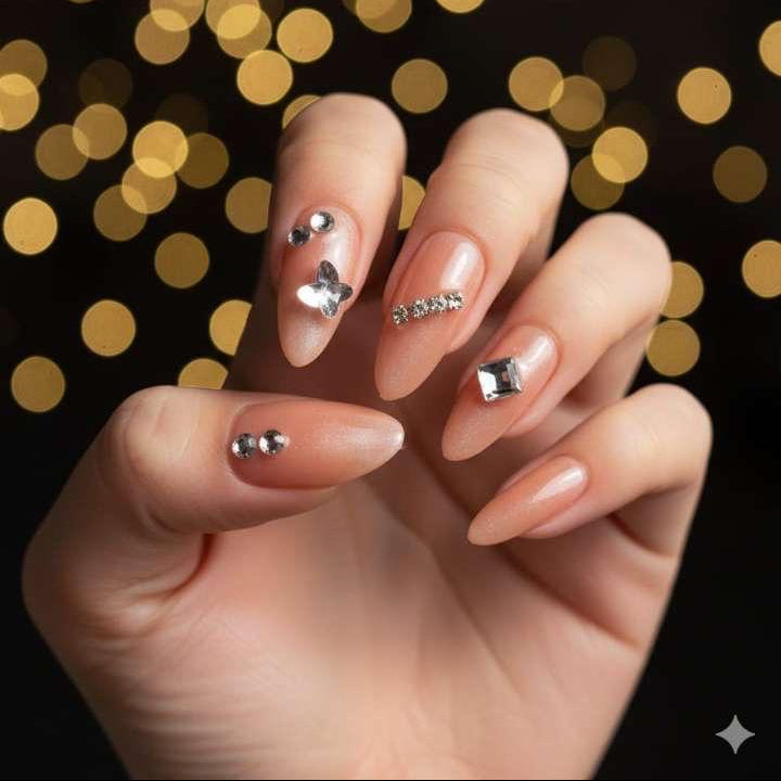 Golden Glow Luxe Press-On Nails by Aznik Aesthetics ✨