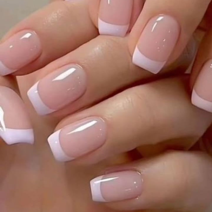 French Pearl Press-On Nails by Aznik Aesthetics ✨